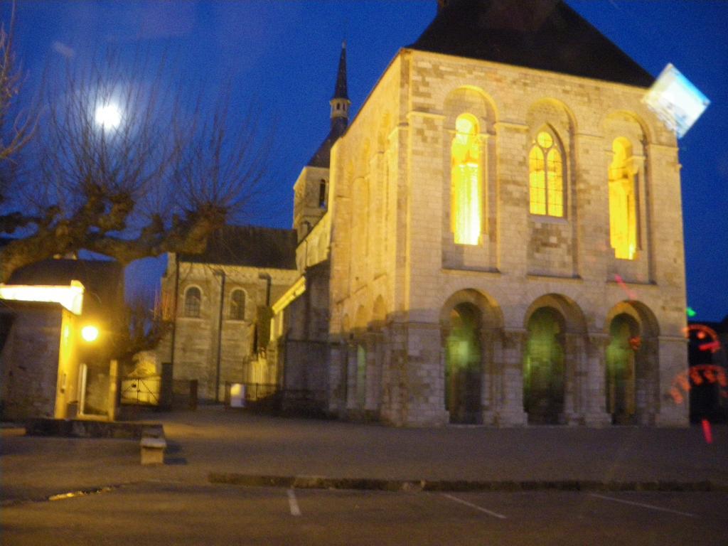 La Madeleine Hotel Saint-Benoît-sur-Loire Room photo